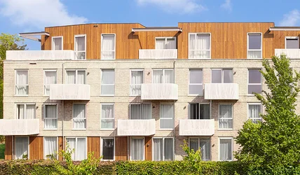 free-sector-houses for rent on Koningin Julianalaan 32