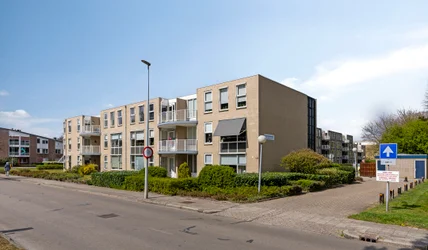 free-sector-houses for rent on R.H. van Deestweg 4 -43